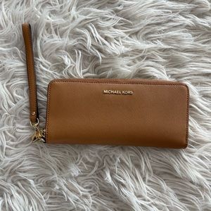 Michael Kors zip around wristlet wallet